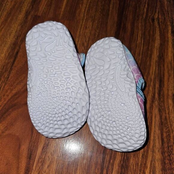 6 For $25 🎃 Feetcity Colorful Mermaid Water Shoe Baby Size 6-12 Months - Picture 2 of 4